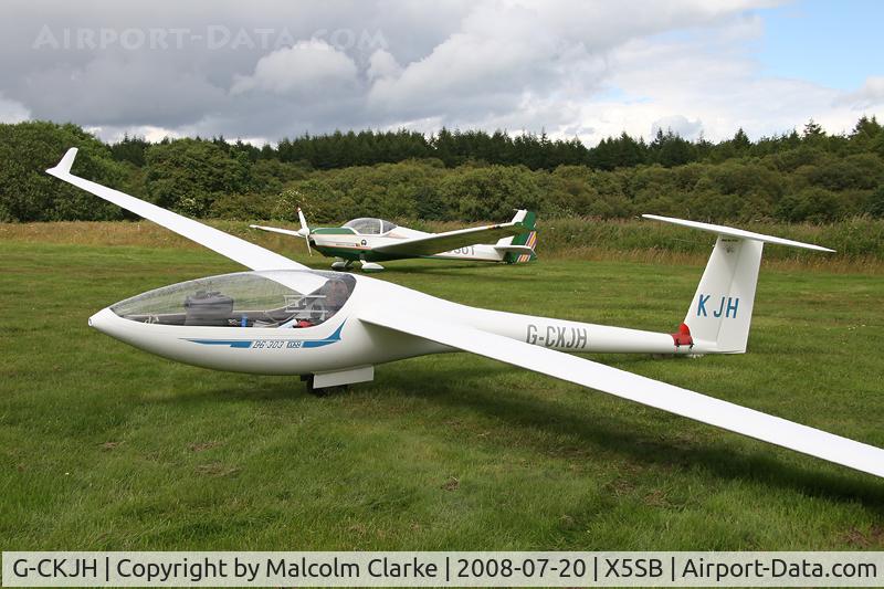 G-CKJH, 2004 AMS-Flight DG-300 Elan C/N 3E506, Glaser-Dirks DG-300 Elan at Yorkshire Gliding Club, Sutton Bank, UK, England in 2008.