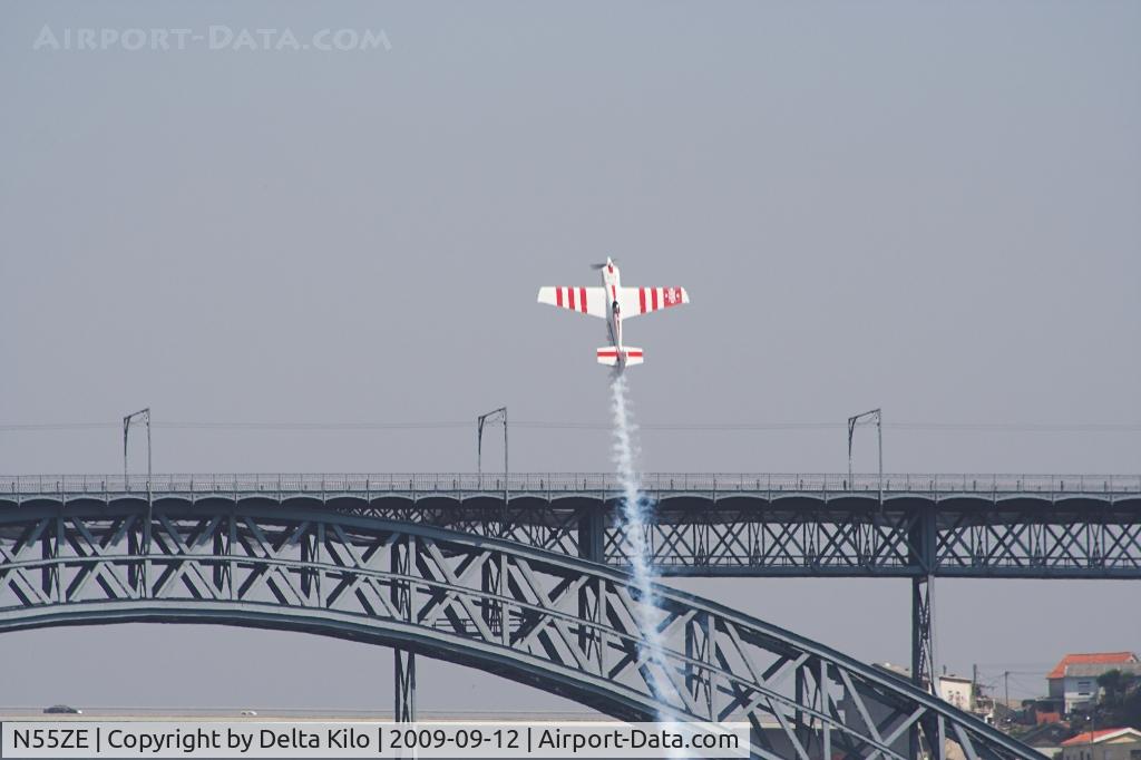 N55ZE, 2007 Zivko Edge 540 C/N 0040A, Red Bull Air Race Porto-Paul Bonhomme