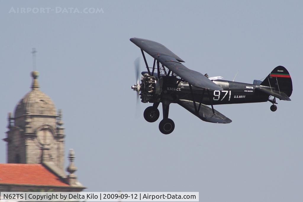 N62TS, 1940 Boeing A75N1(PT17) C/N 75-971, Red Bull Air Race Porto-