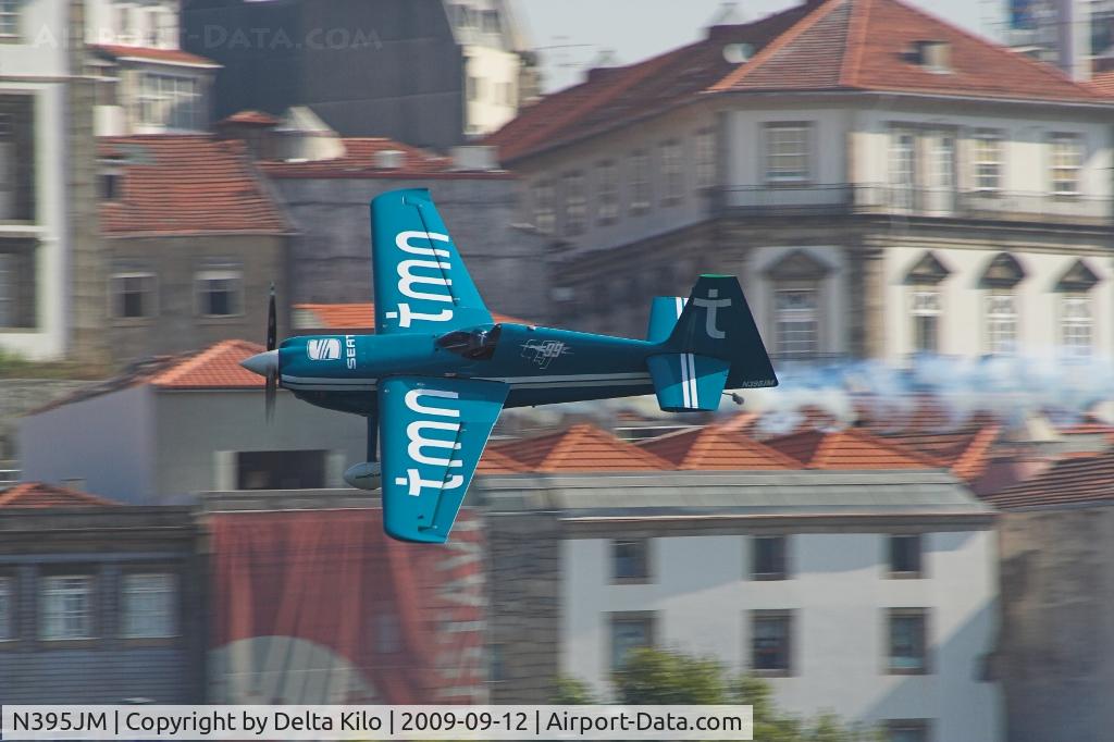 N395JM, 2004 Zivko Edge 540 C/N 0033, Red Bull Air Race Porto-Mike Goulian