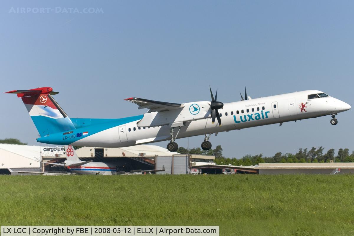 LX-LGC, 2007 De Havilland Canada DHC-8-402Q Dash 8 C/N 4162, departing Luxemburg via RW06