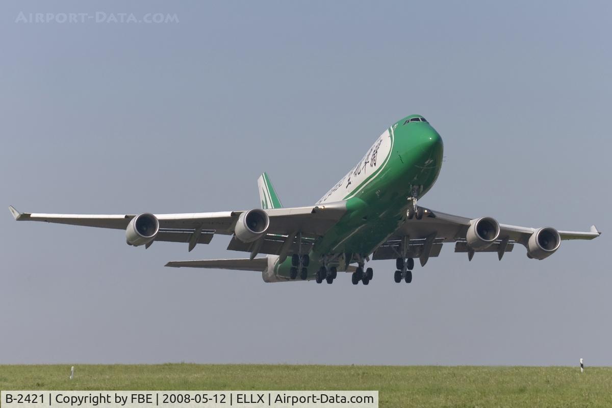 B-2421, 2007 Boeing 747-4EVF/ER/SCD C/N 35169, departing Luxemburg via RW06, must have been empty