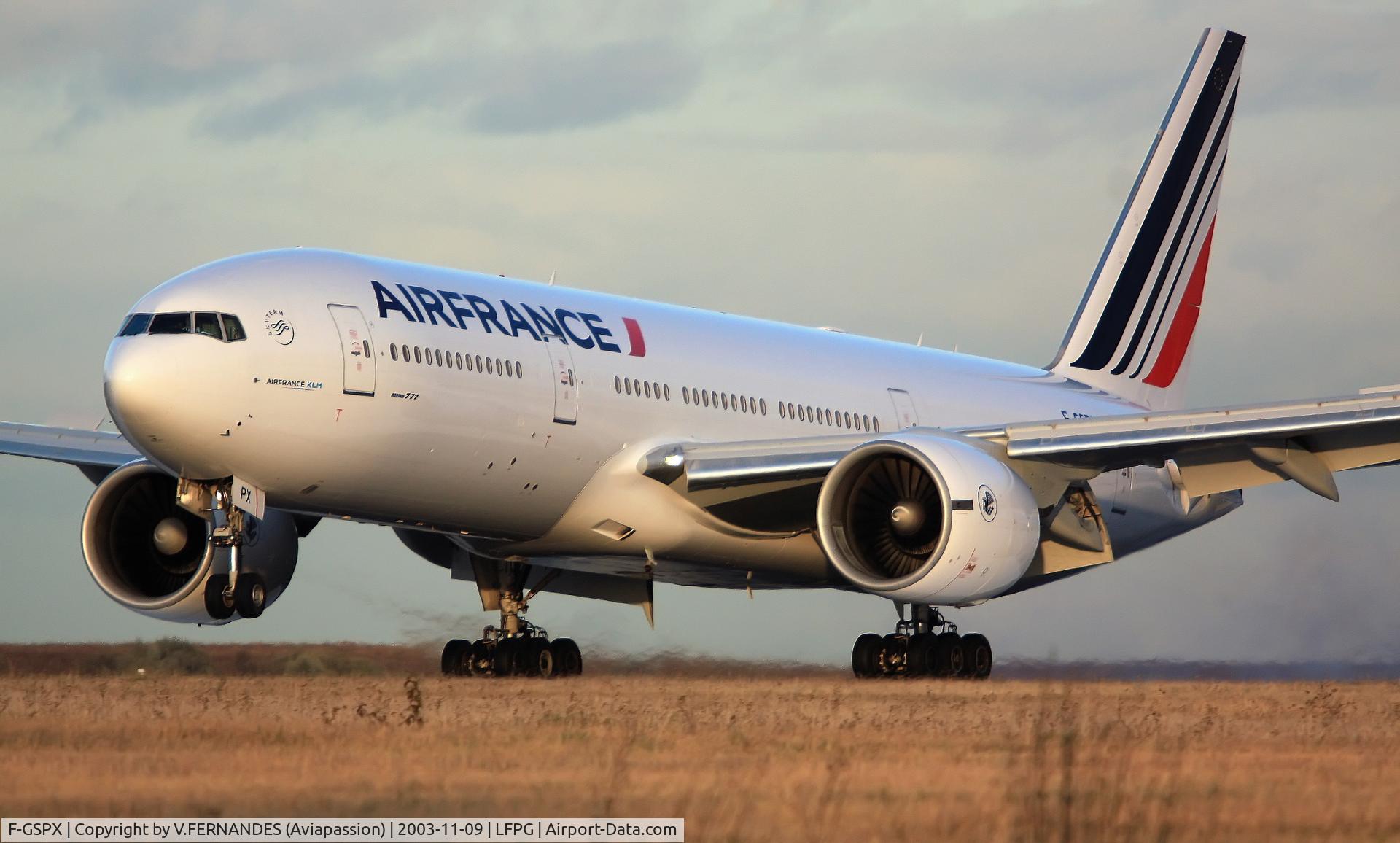 F-GSPX, 2002 Boeing 777-228/ER C/N 32698, new colors