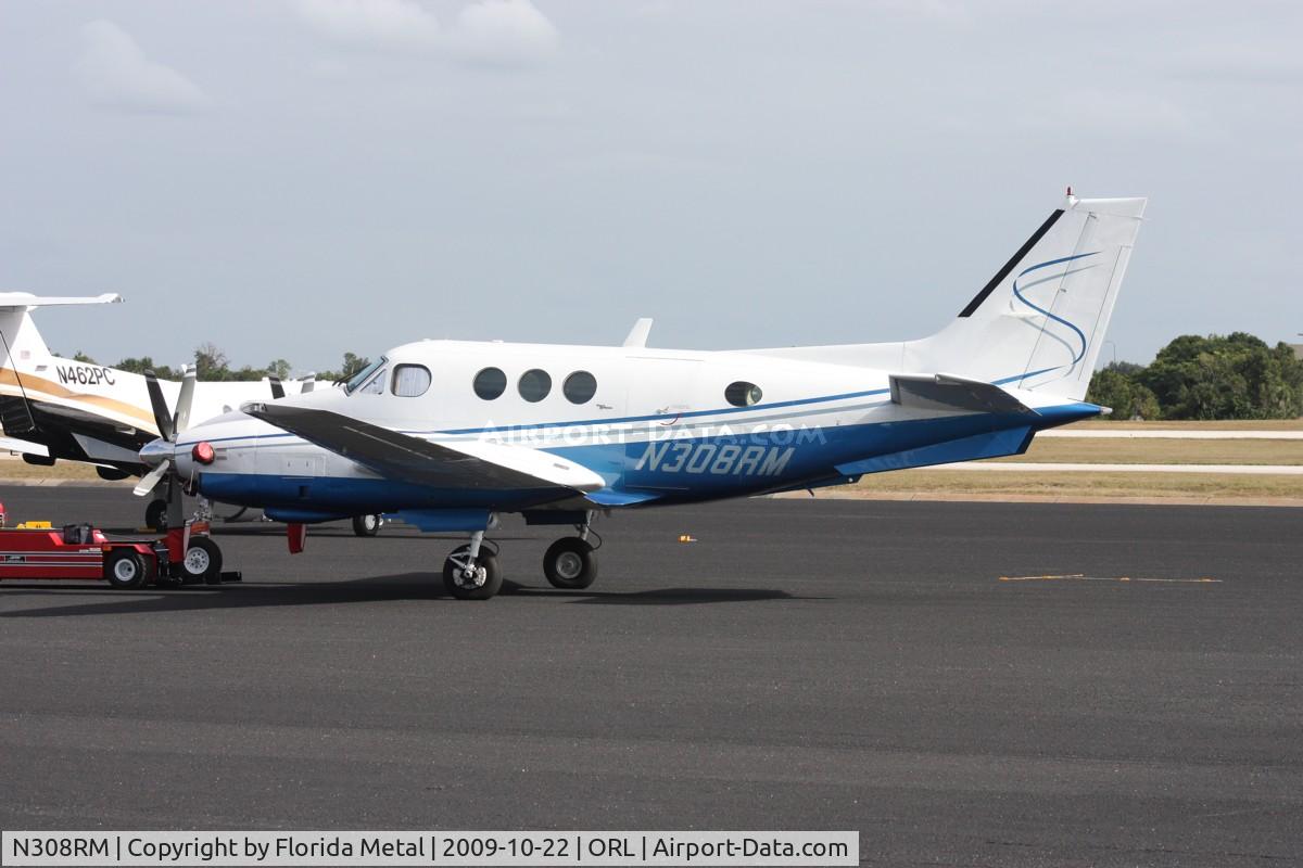 N308RM, 1974 Beech C90 King Air C/N LJ-628, Beech C90