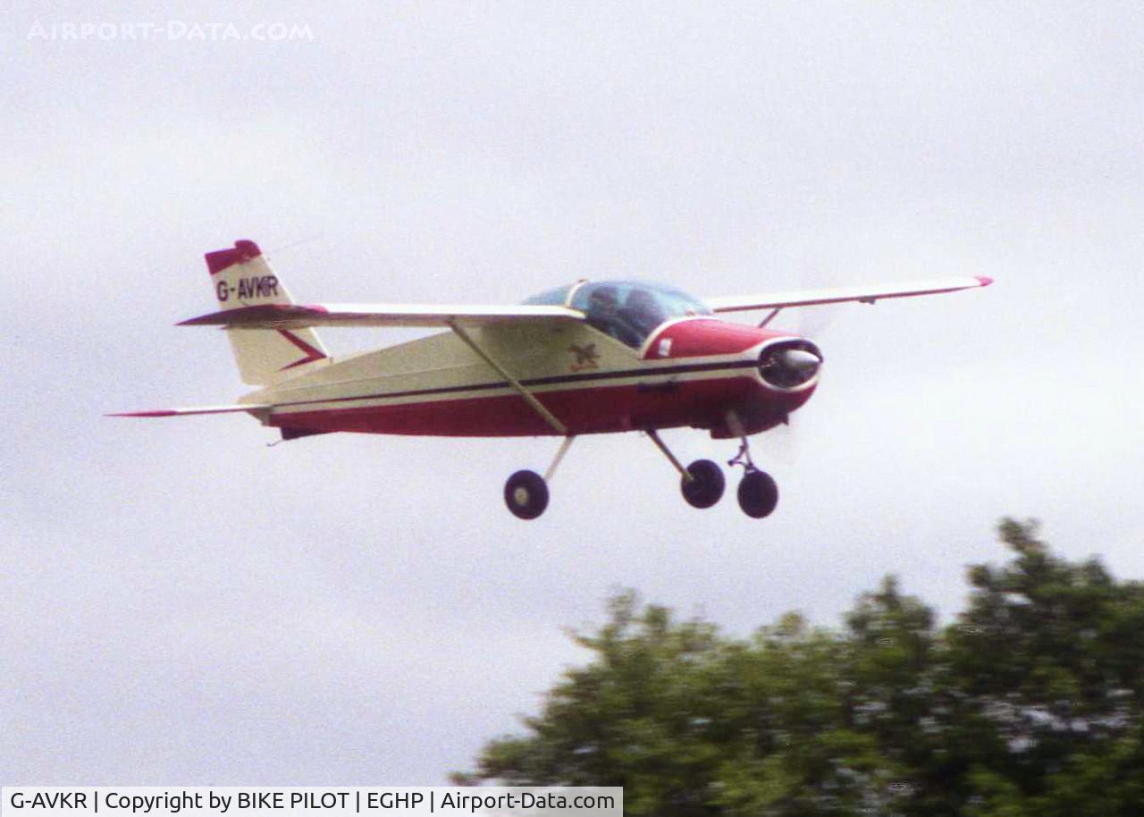 G-AVKR, 1967 Bolkow Bo-208C Junior C/N 648, POPHAM 1985. FINALS FOR RWY 26