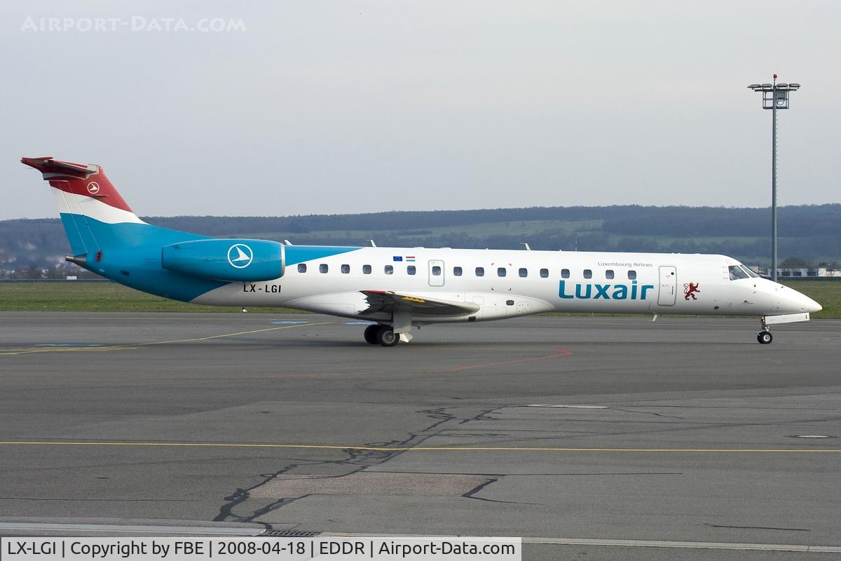 LX-LGI, 2000 Embraer EMB-145LU (ERJ-145LU) C/N 145369, taxying to the active