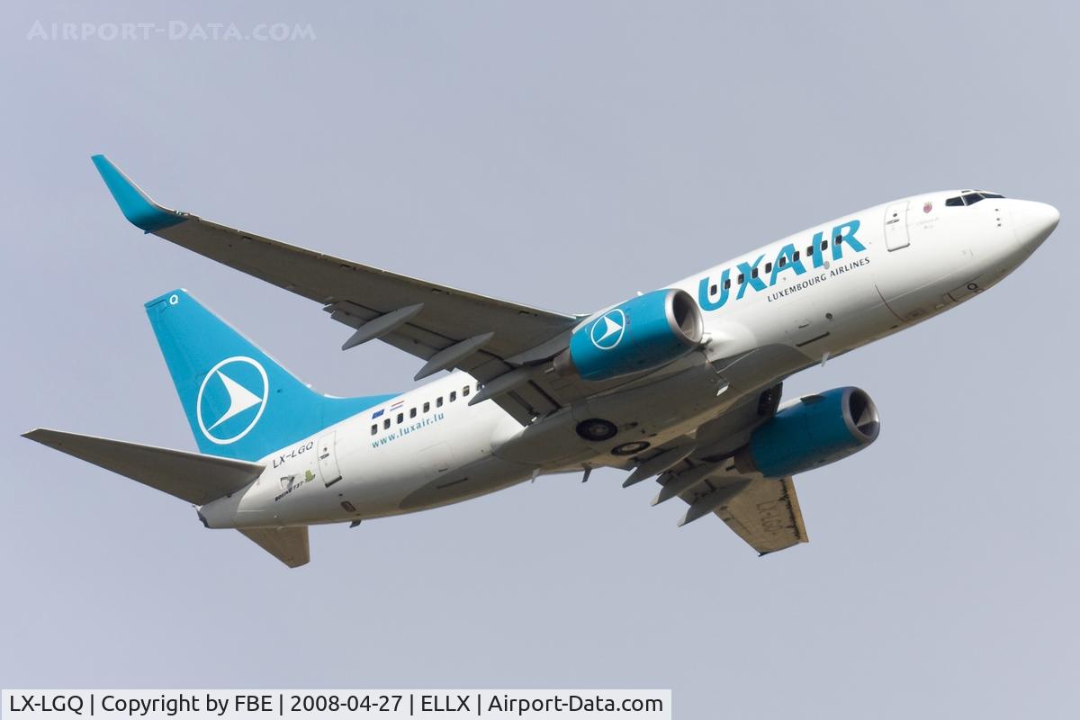 LX-LGQ, 2004 Boeing 737-7C9 C/N 33802, departing via RW06