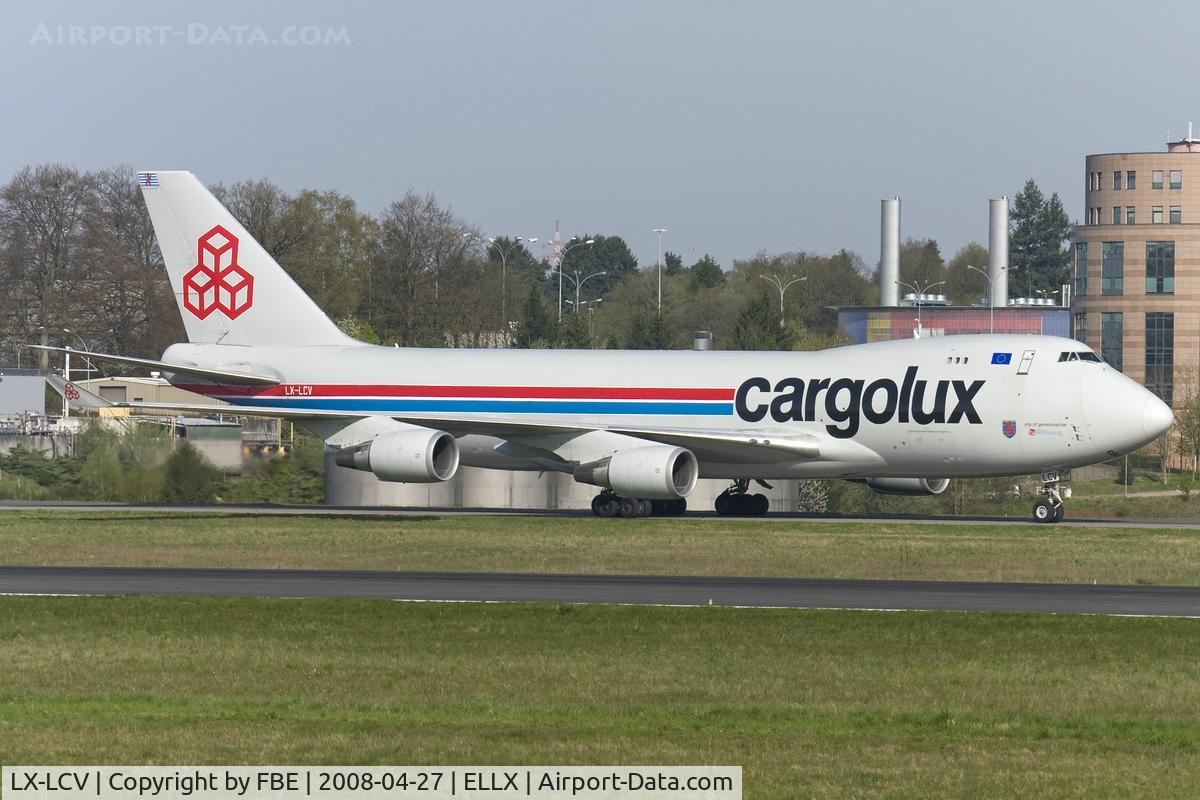 LX-LCV, 1997 Boeing 747-4R7F/SCD C/N 29053, taxying to the cargo center at Findel