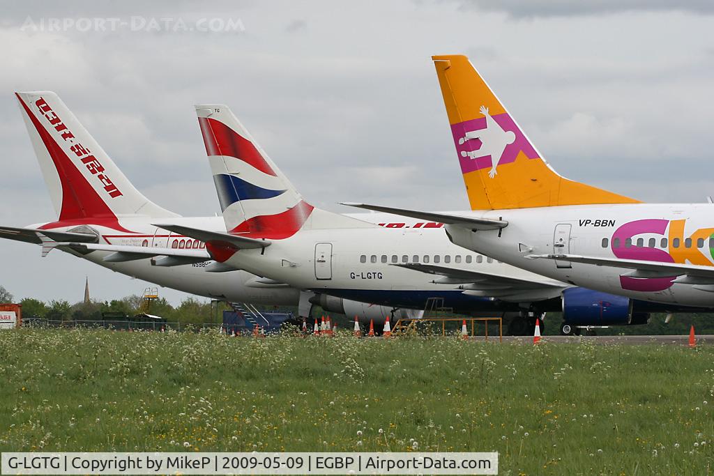 G-LGTG, 1989 Boeing 737-3Q8 C/N 24470, Waiting for an appointment with the scrap man.
