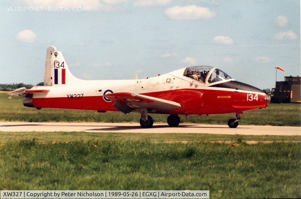 XW327, 1970 BAC 84 Jet Provost T.5A C/N EEP/JP/991, Jet Provost T.5A of 7 Flying Training School at Church Fenton in May 1989.