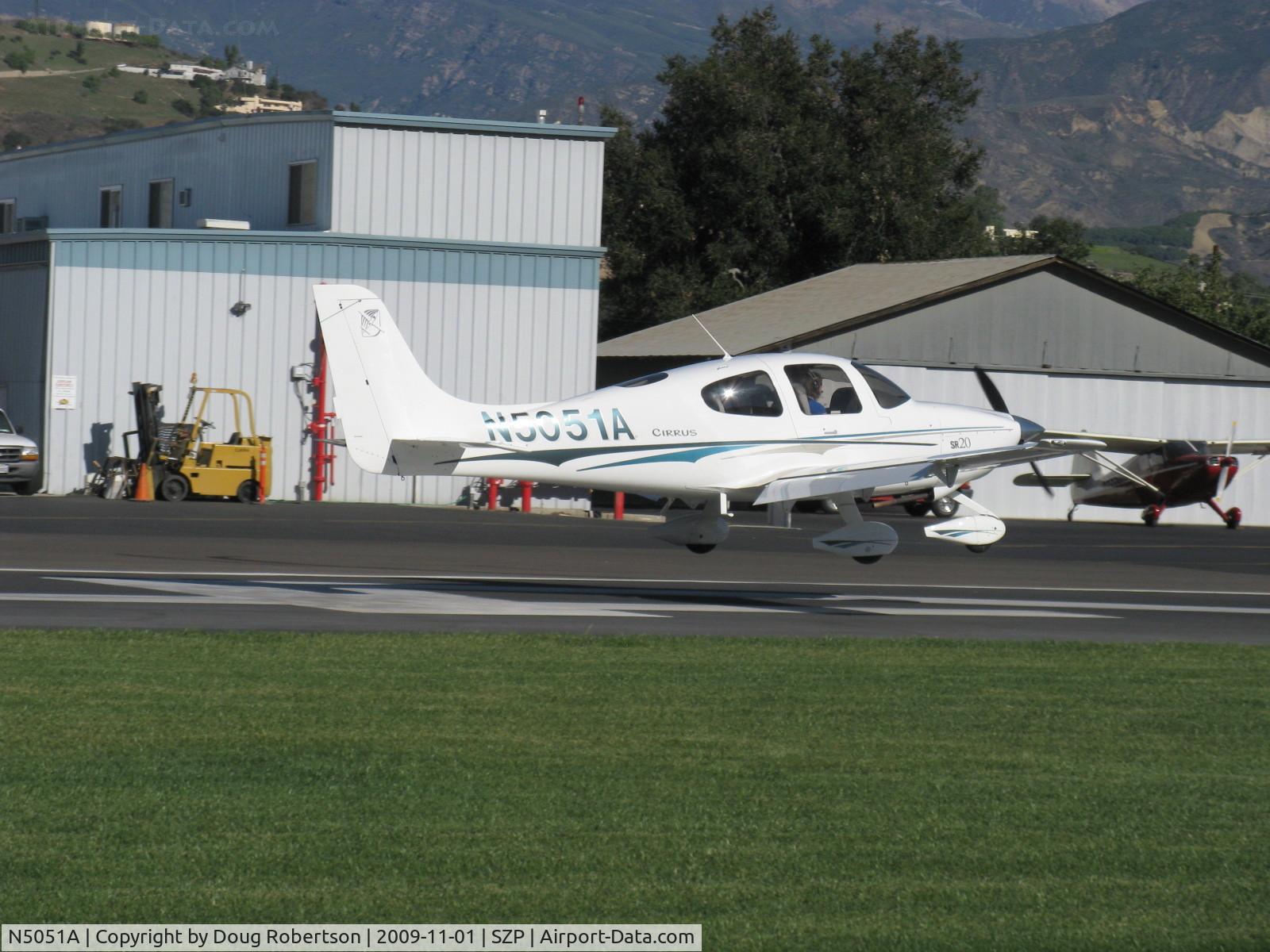 N5051A, 2004 Cirrus SR20 C/N 1419, 2004 Cirrus SR20, Contineantal IO-360-ES 200 Hp, landing Rwy 04