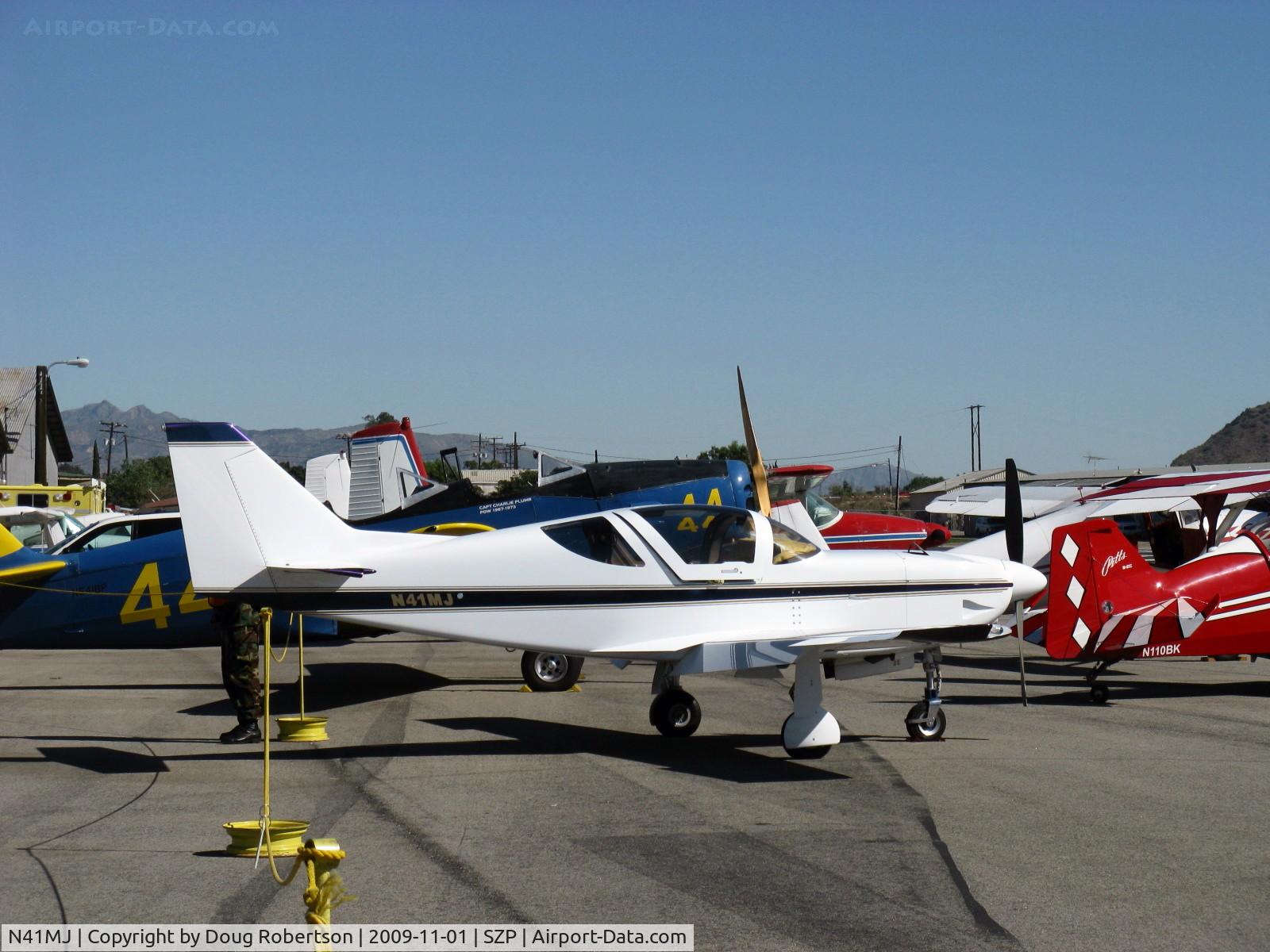 N41MJ, Stoddard-Hamilton Glasair II-S RG C/N 2079, James GLASAIR II S RG, Championship Award-Custom Built (Kit) Oshkosh 2002