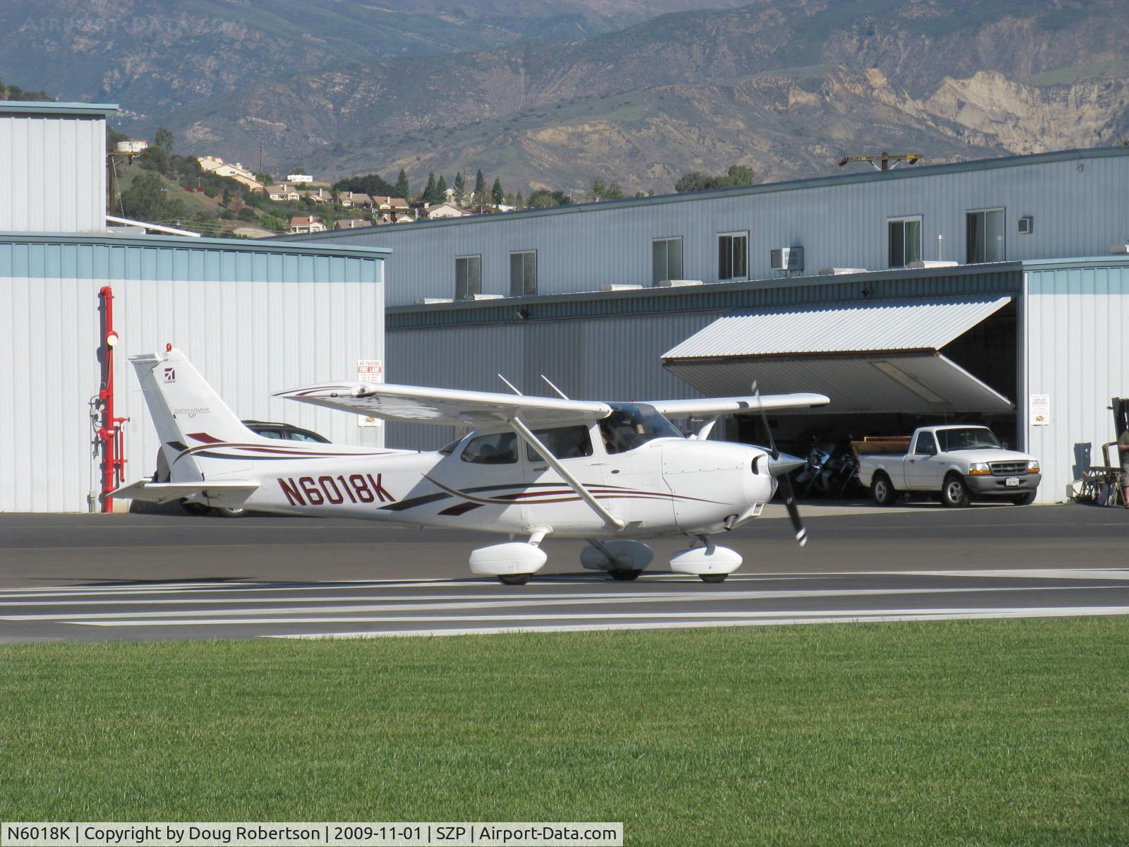 N6018K, 2006 Cessna 172S Skyhawk SP C/N 172S10174, 2006 Cessna 172S SKYHAWK SP, Lycoming IO-360-L2A 180 Hp, taking the active Rwy 04