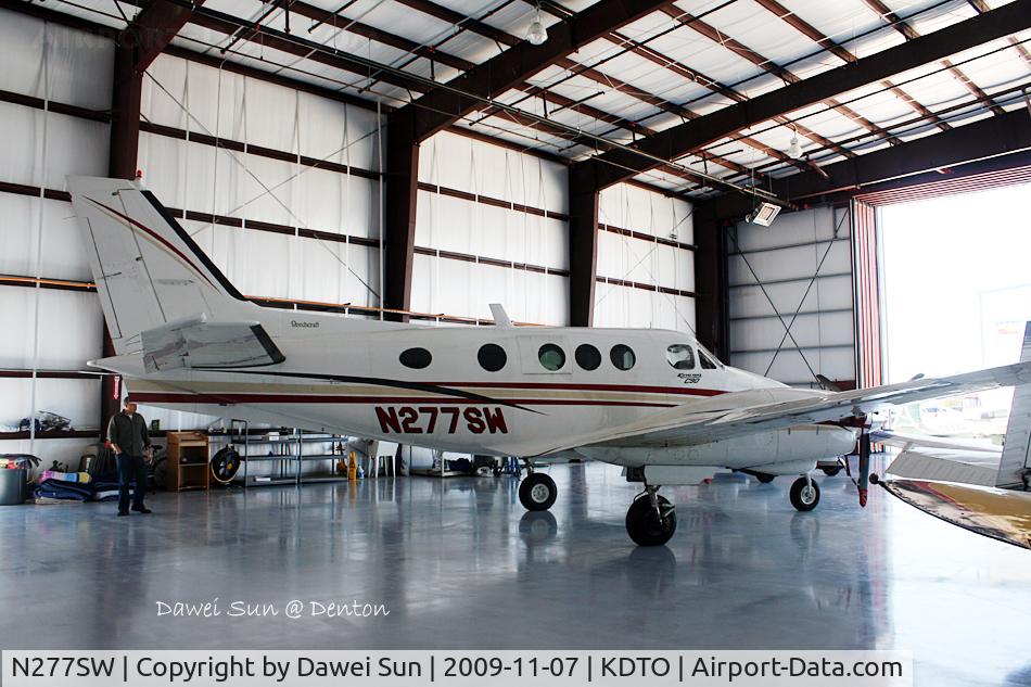 N277SW, 1981 Beech C90 King Air C/N LJ-968, denton