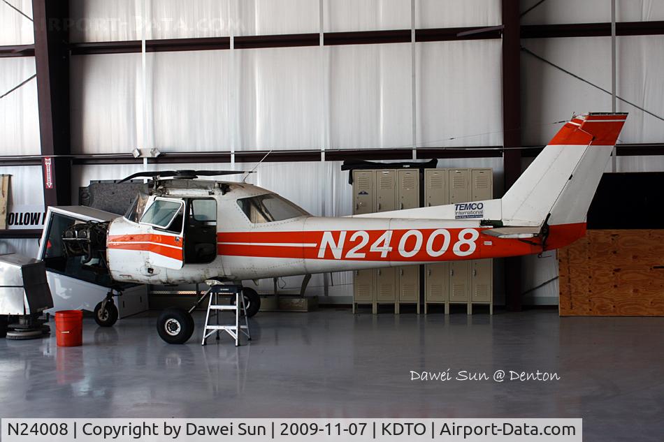 N24008, 1978 Cessna 152 C/N 15280147, denton
