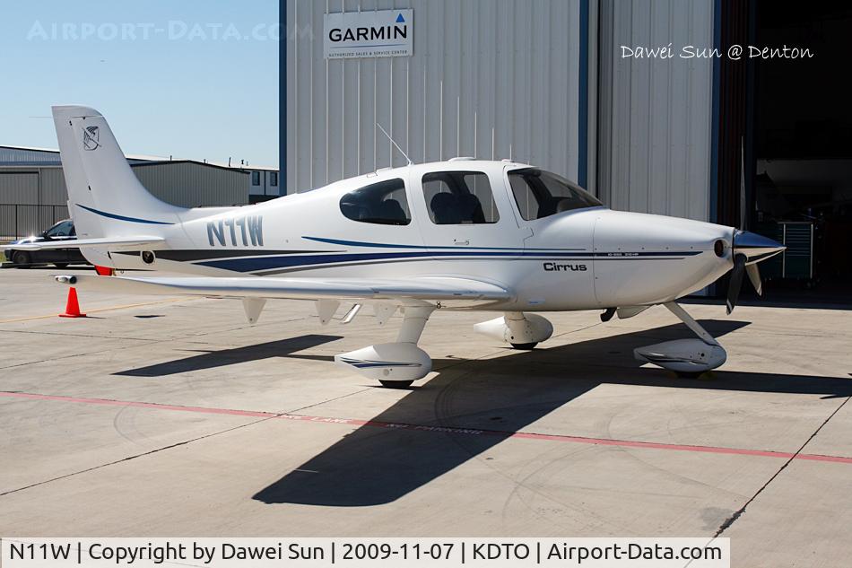 N11W, 2002 Cirrus SR22 C/N 0262, denton
