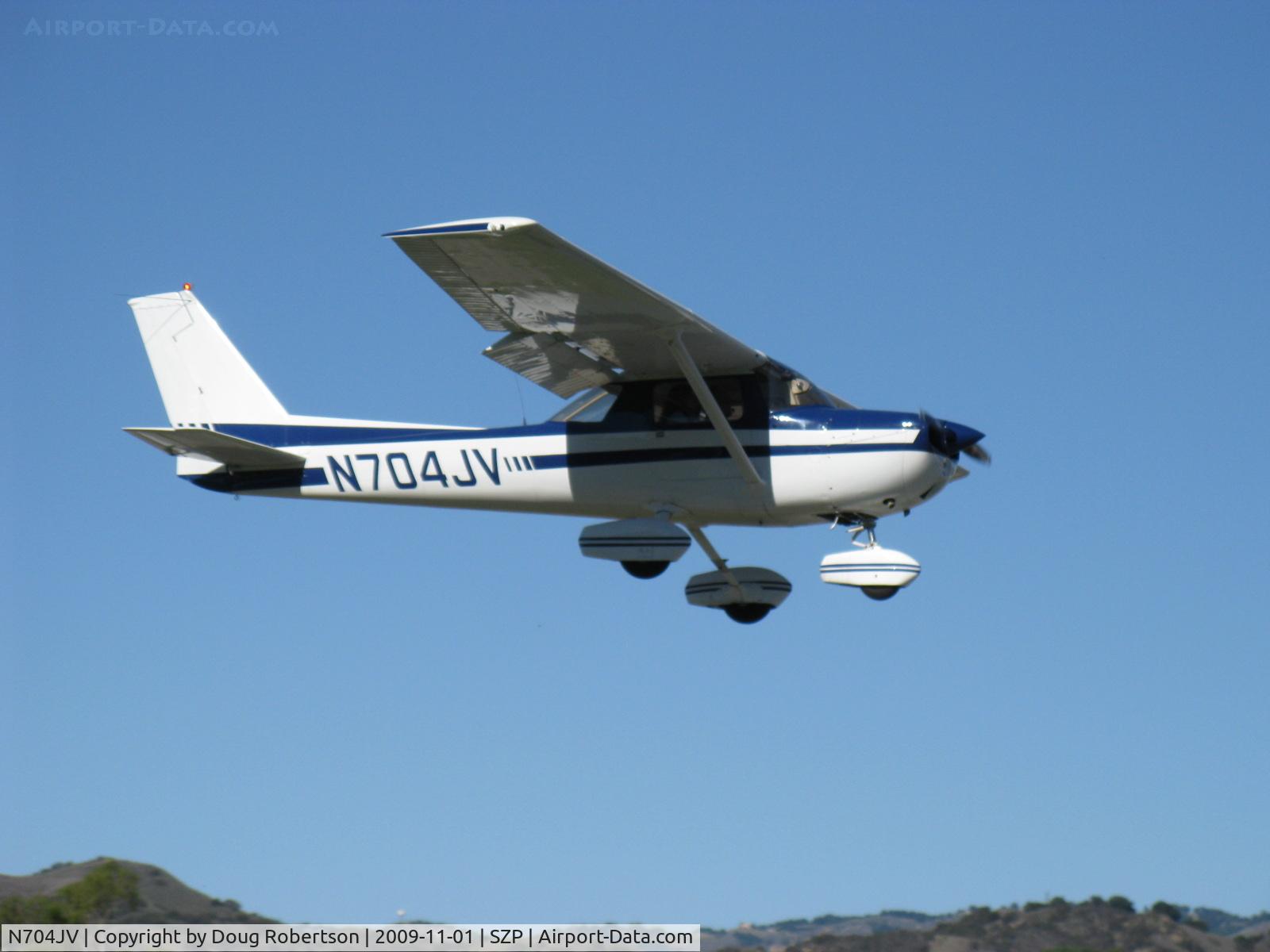 N704JV, 1976 Cessna 150M C/N 15078656, 1976 Cessna 150M, Continental O-200 100 Hp, on final for Rwy 04