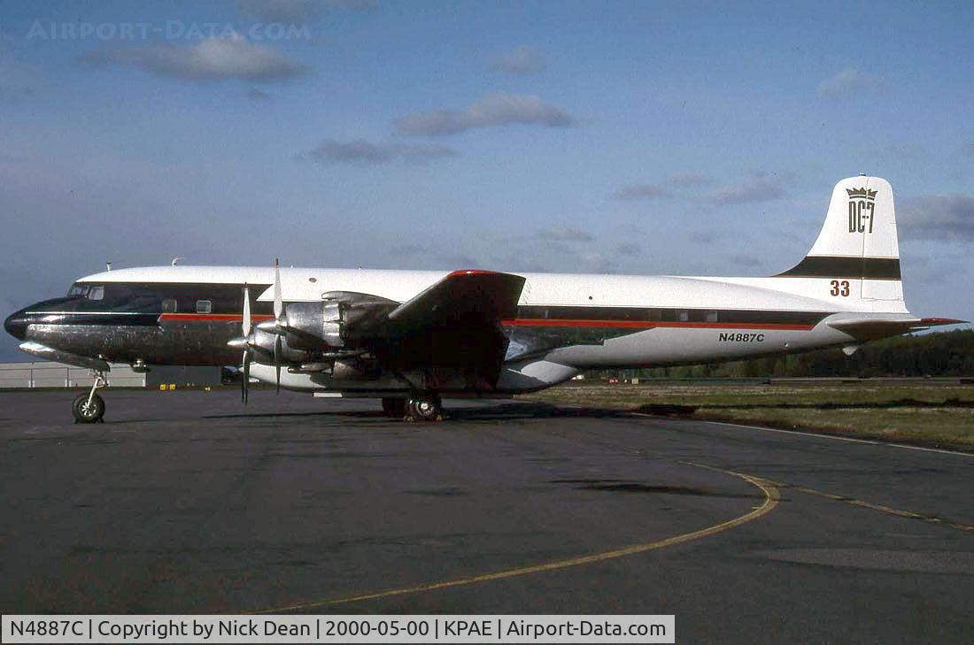 N4887C, Douglas DC-7B C/N 45351, KPAE