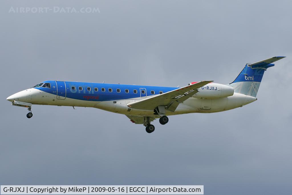 G-RJXJ, 2001 Embraer ERJ-135ER (EMB-135ER) C/N 145473, Final approach for Runway 23R.