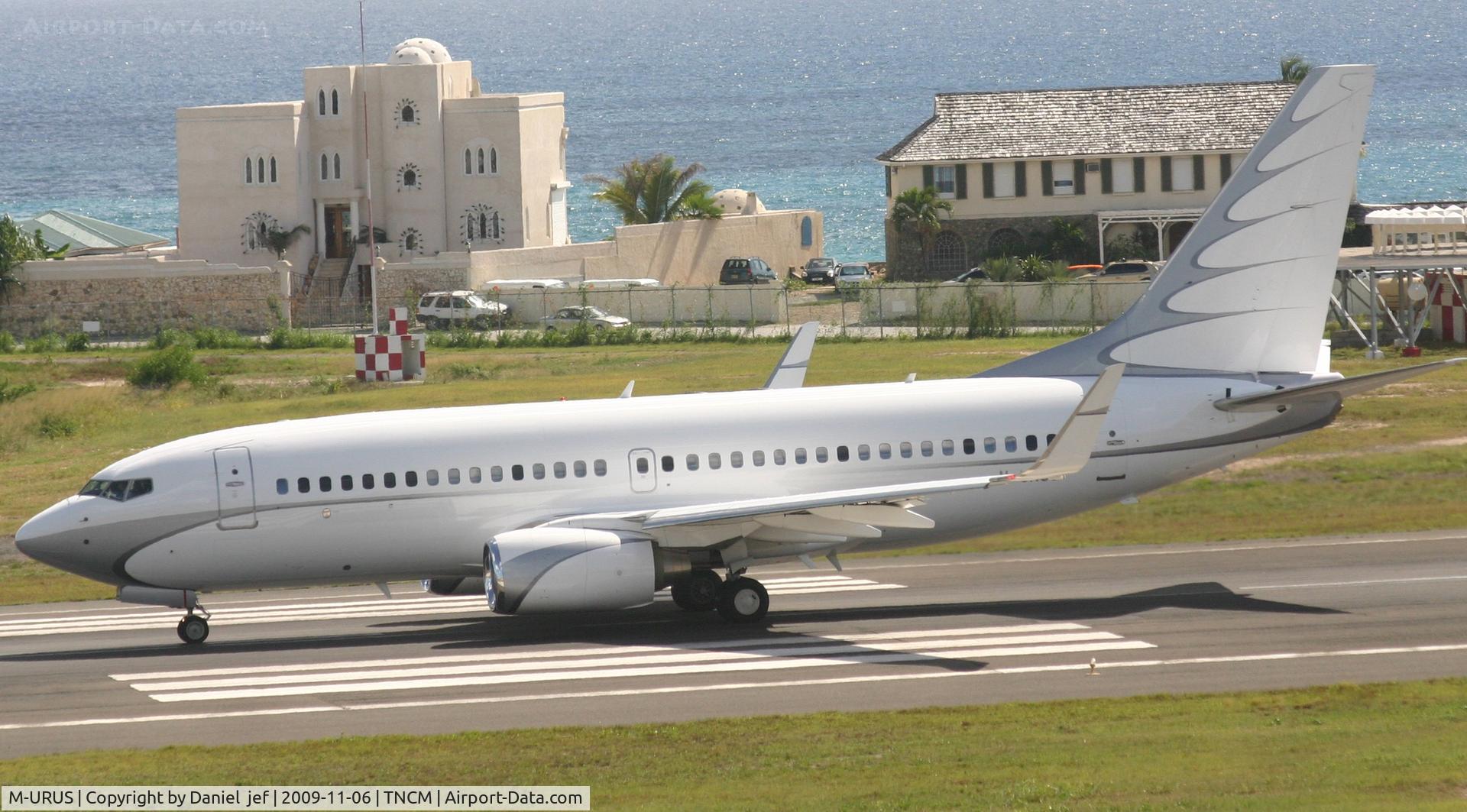 M-URUS, 2005 Boeing 737-7GC BBJ C/N 34622, M-URUS rolling out of the tresh hold on its way to UUDD