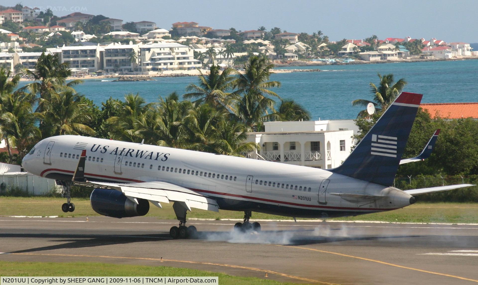 N201UU, 1995 Boeing 757-2B7 C/N 27810, Us air landing at TNCM