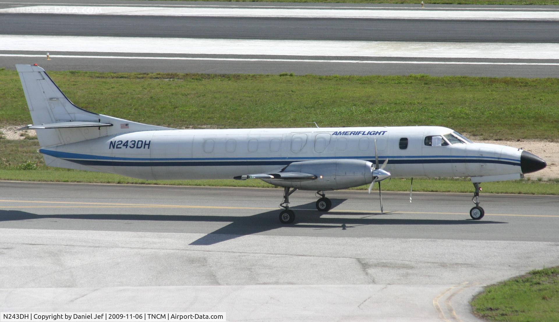 N243DH, Fairchild SA-227AT Merlin IVC C/N AT-609B, Bringing mail to or island
