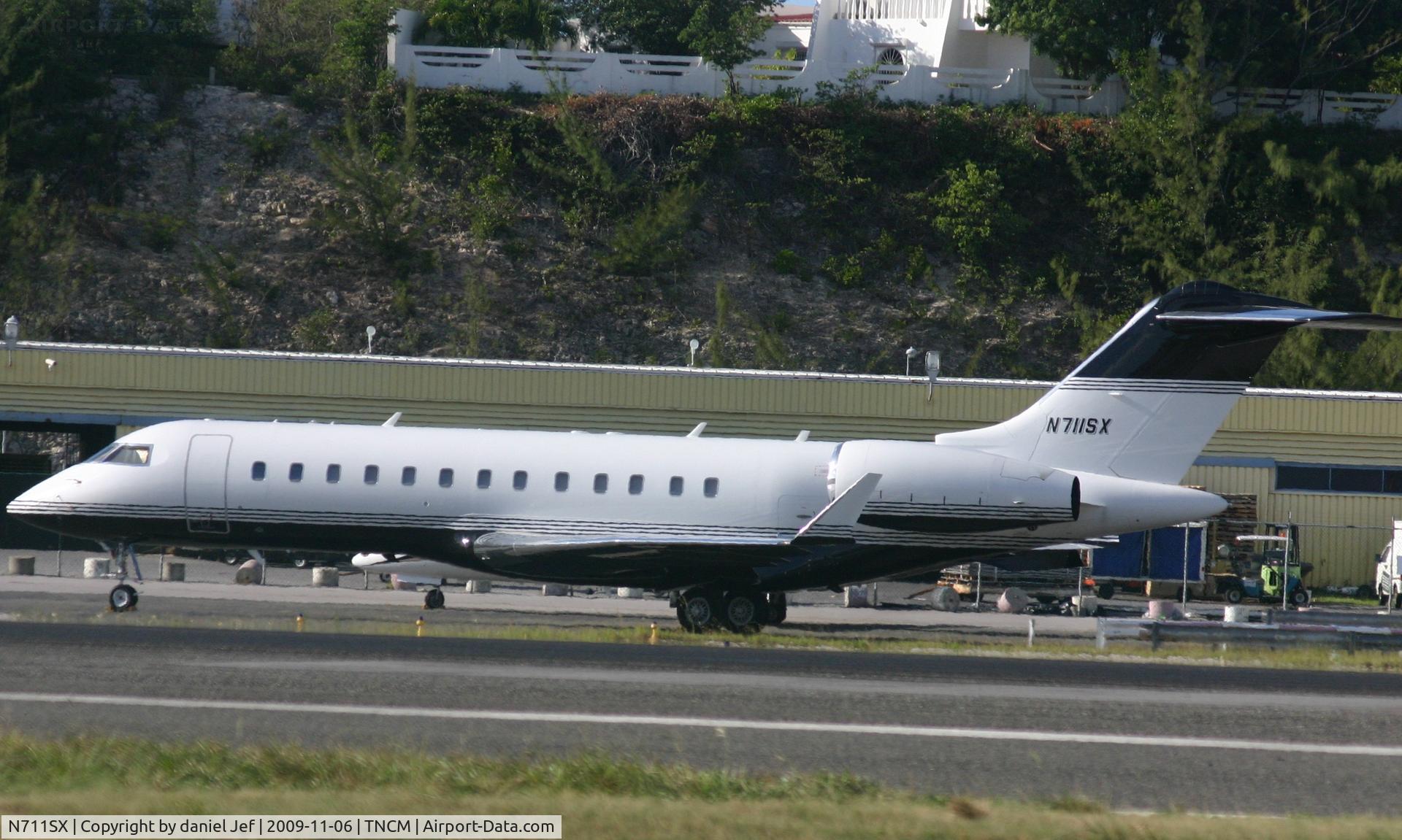 N711SX, 2003 Bombardier BD-700-1A10 Global Express C/N 9125, Park at the cargo ramp
