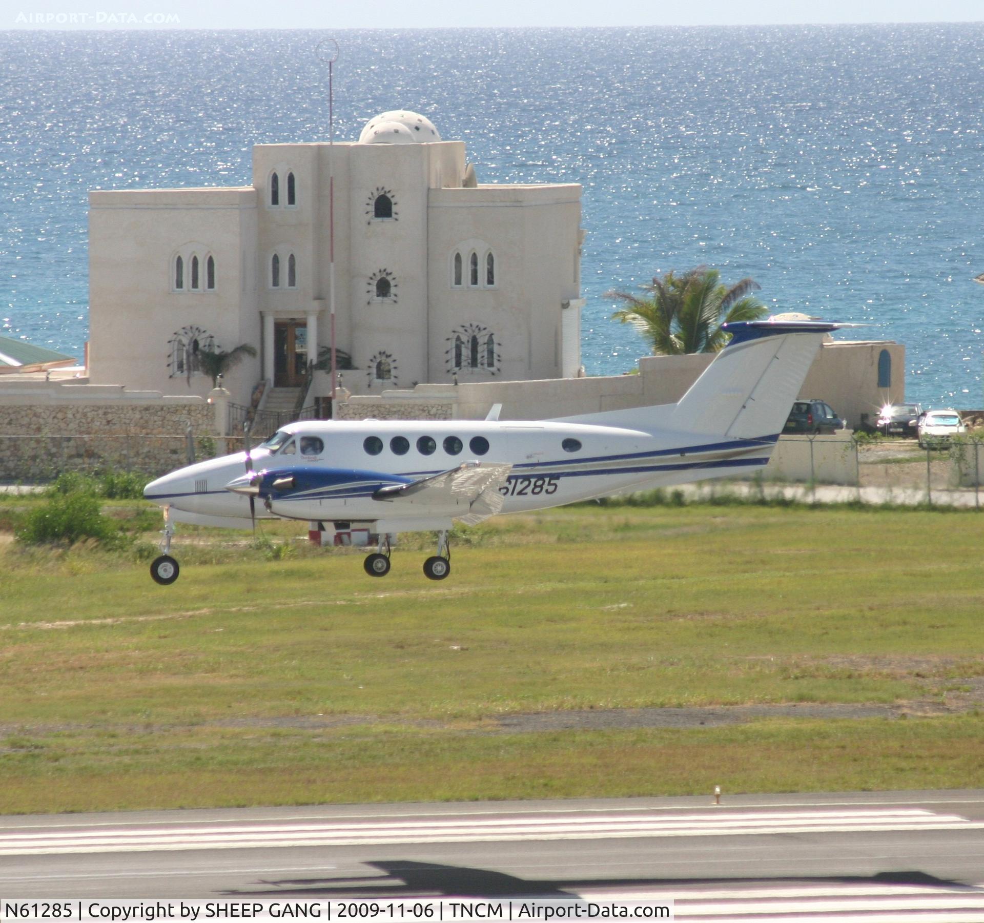 N61285, 2009 Hawker Beechcraft B200GT King Air C/N BY-85, N61285
