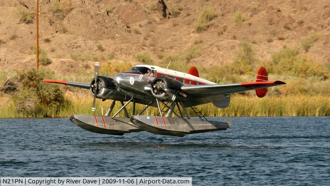 N21PN, 1952 Beech Expeditor 3NM C/N CA-181, Parker Strip