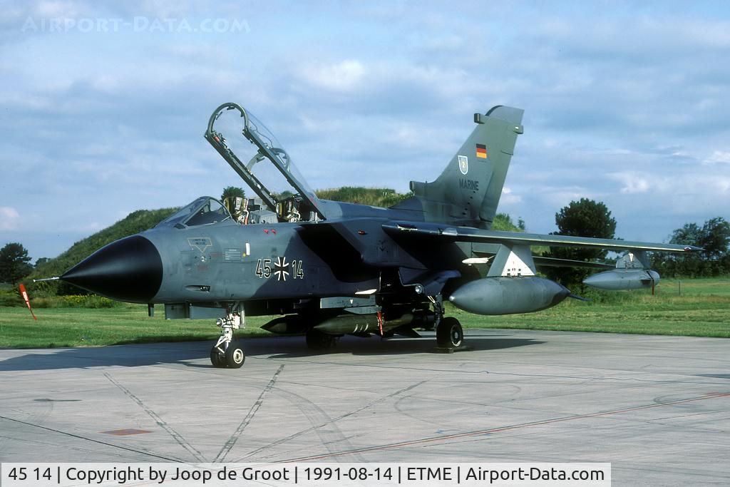 45 14, 1986 Panavia Tornado IDS(T) C/N 539/GT050/4214, Still wearing the old style badge of MFG2.