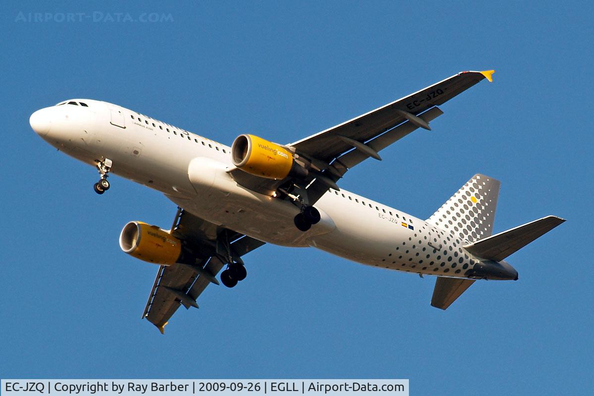 EC-JZQ, 1999 Airbus A320-214 C/N 992, Airbus A320-214 [0992] (Vueling Airlines) 26/09/2009. Now in Vueling Airlines colours.