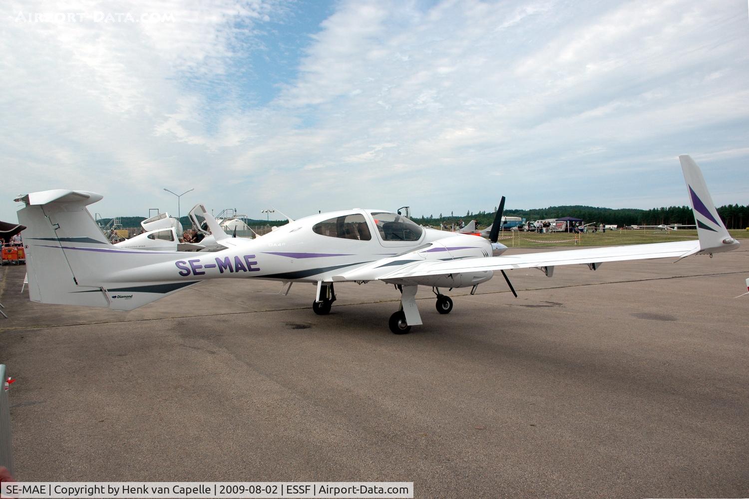 SE-MAE, 2008 Diamond DA-42 Twin Star C/N 42.342, Diamond DA42 at Hultsfred airfield, Sweden.