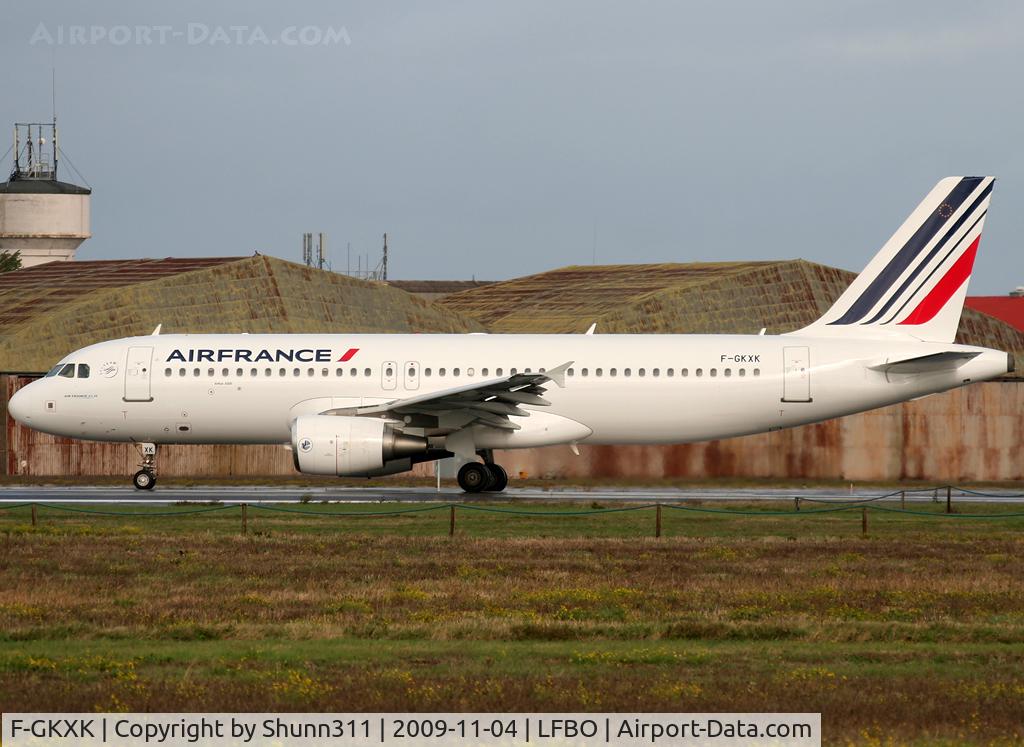 F-GKXK, 2003 Airbus A320-214 C/N 2140, Ready for take off rwy 32R in full new c/s...
