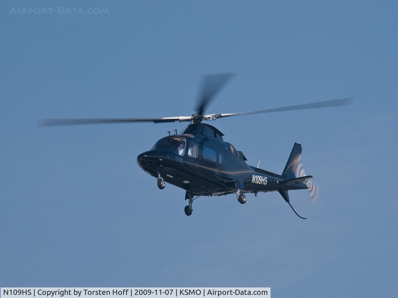 N109HS, 2002 Agusta A-109E C/N 11145, N109HS arriving on RWY 21