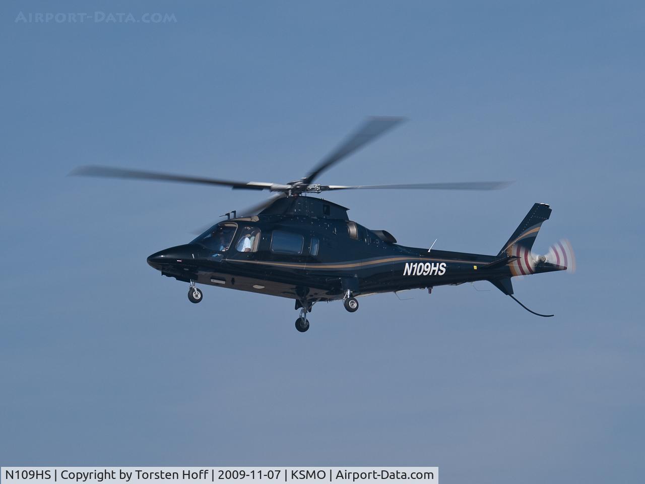 N109HS, 2002 Agusta A-109E C/N 11145, N109HS arriving on RWY 21