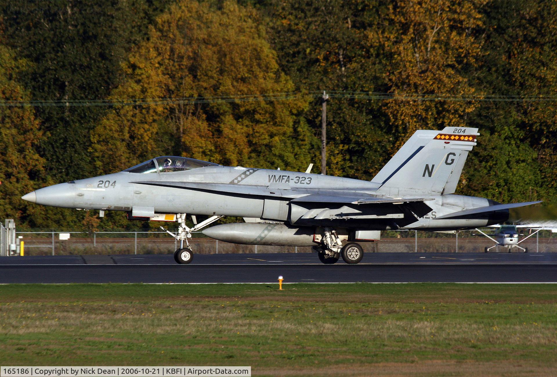 165186, McDonnell Douglas F/A-18C Hornet C/N 1311, KBFI VMFA-323 coded NG 204