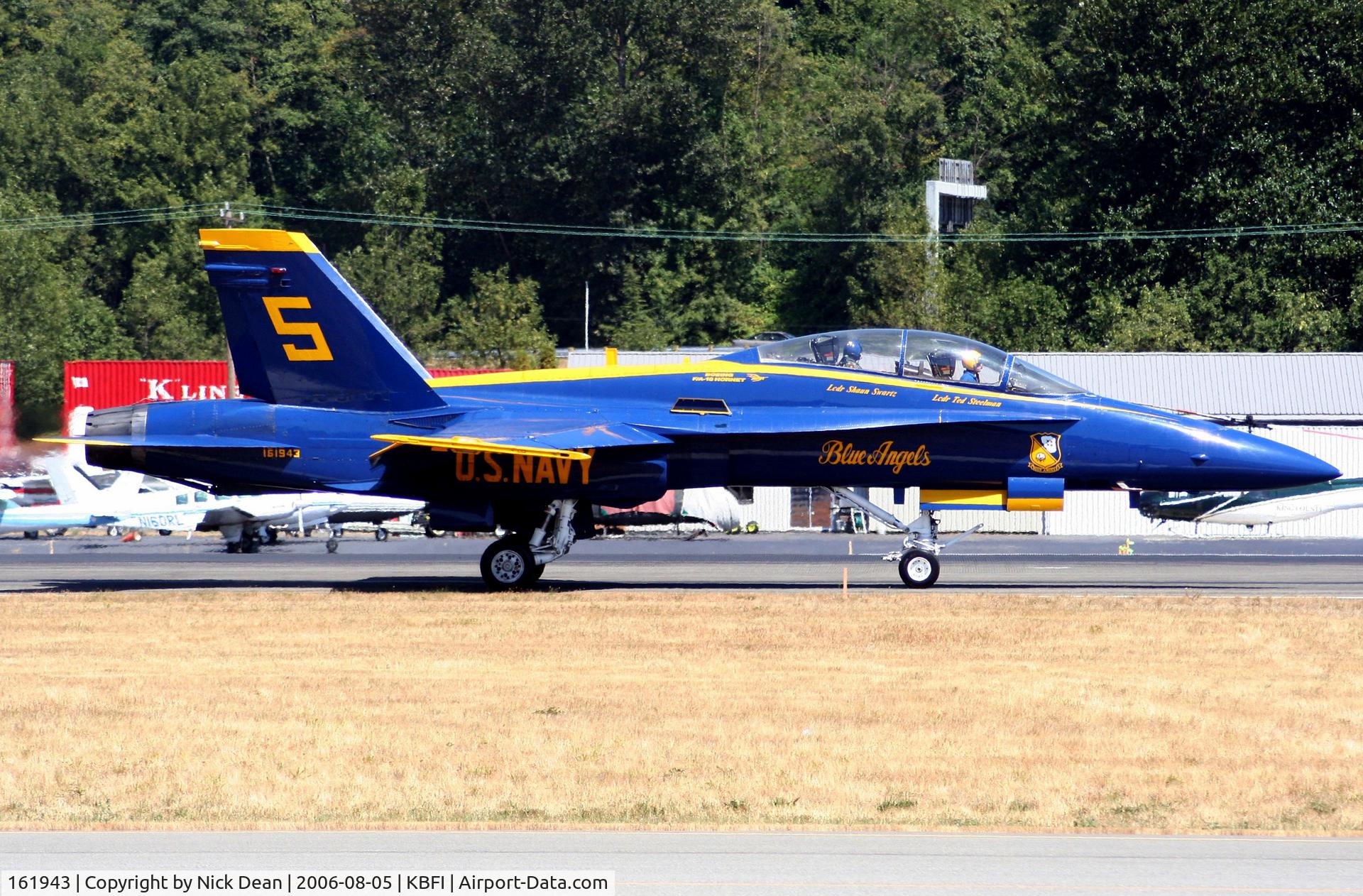 161943, McDonnell Douglas F/A-18B Hornet C/N 0150, KBFI