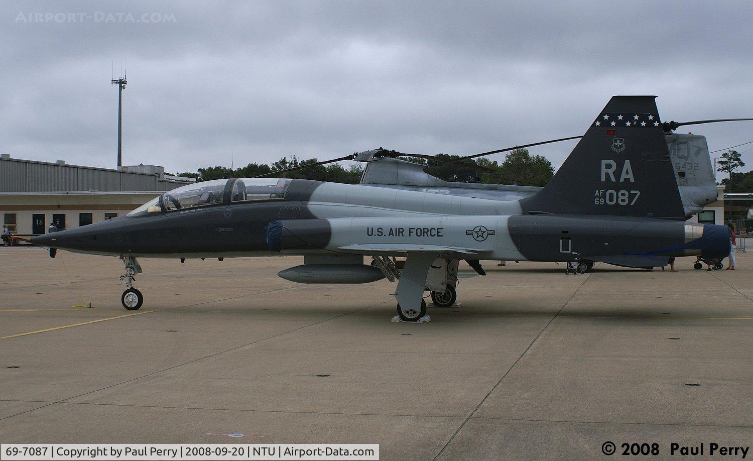 69-7087, 1969 Northrop T-38C Talon C/N T.6237, The sleek Talon, in from Randolph AFB