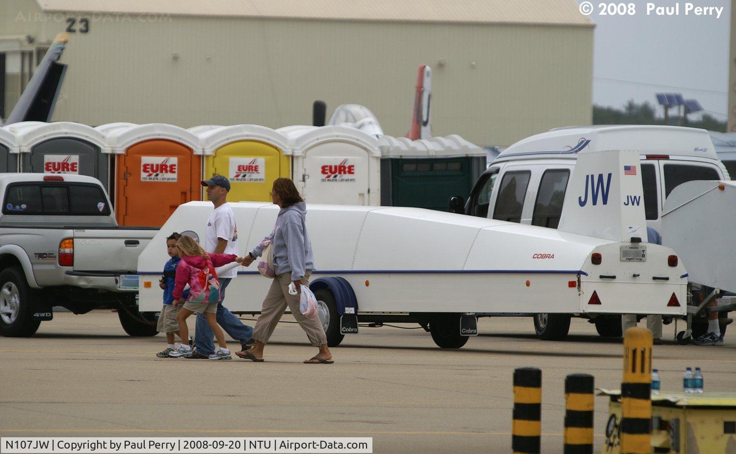 N107JW, Schempp-Hirth DISCUS A C/N 428, Trailered in, ready to pop out