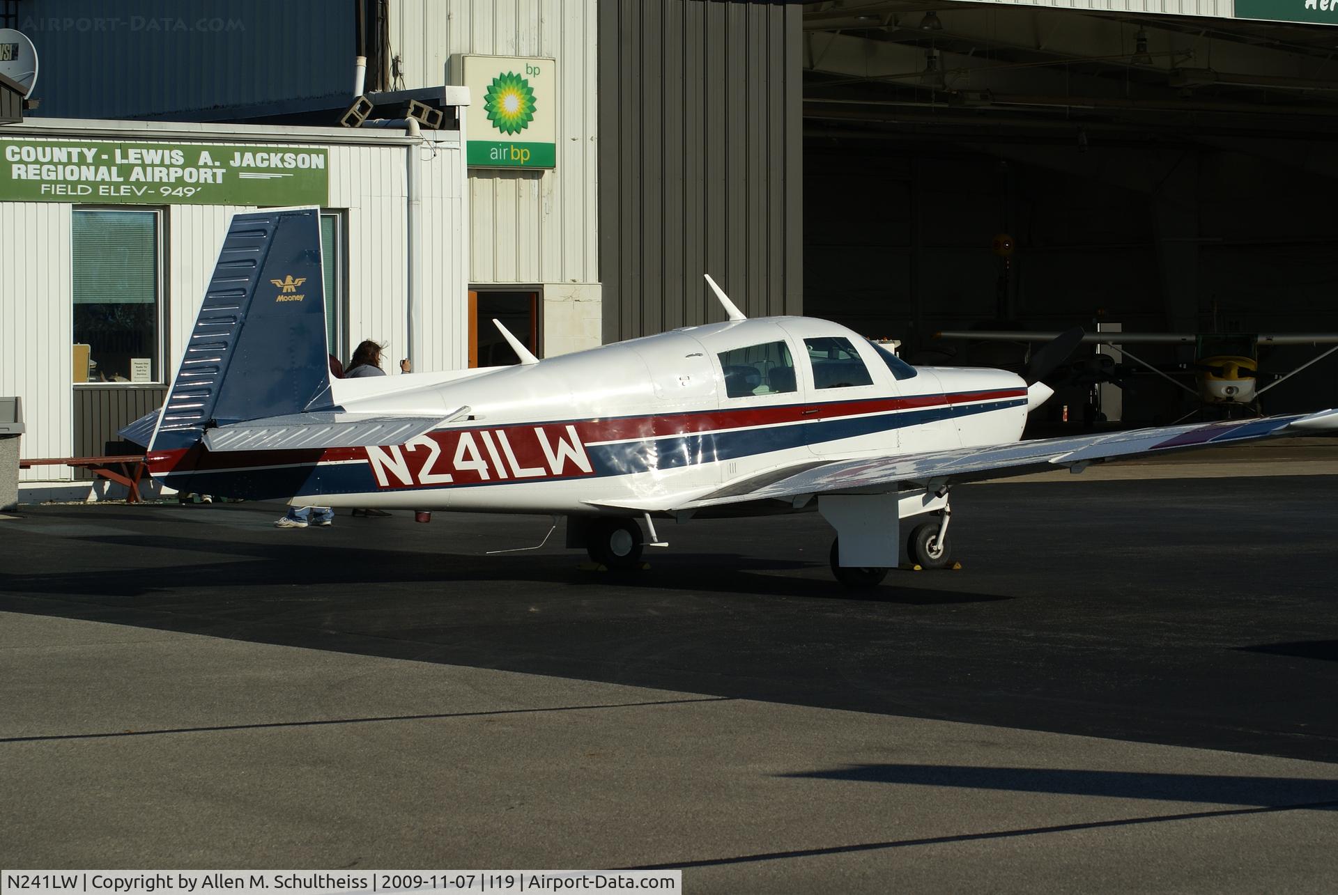 N241LW, 1970 Aerostar M-20C C/N 700088, 1970 M20C