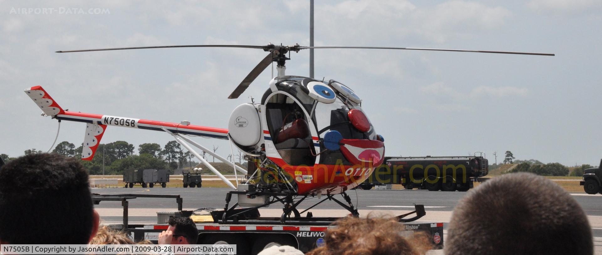 N7505B, 1985 Schweizer 300C (269C) C/N S1205, Taken during 2009 MacDIll Air Show in Tampa Florida