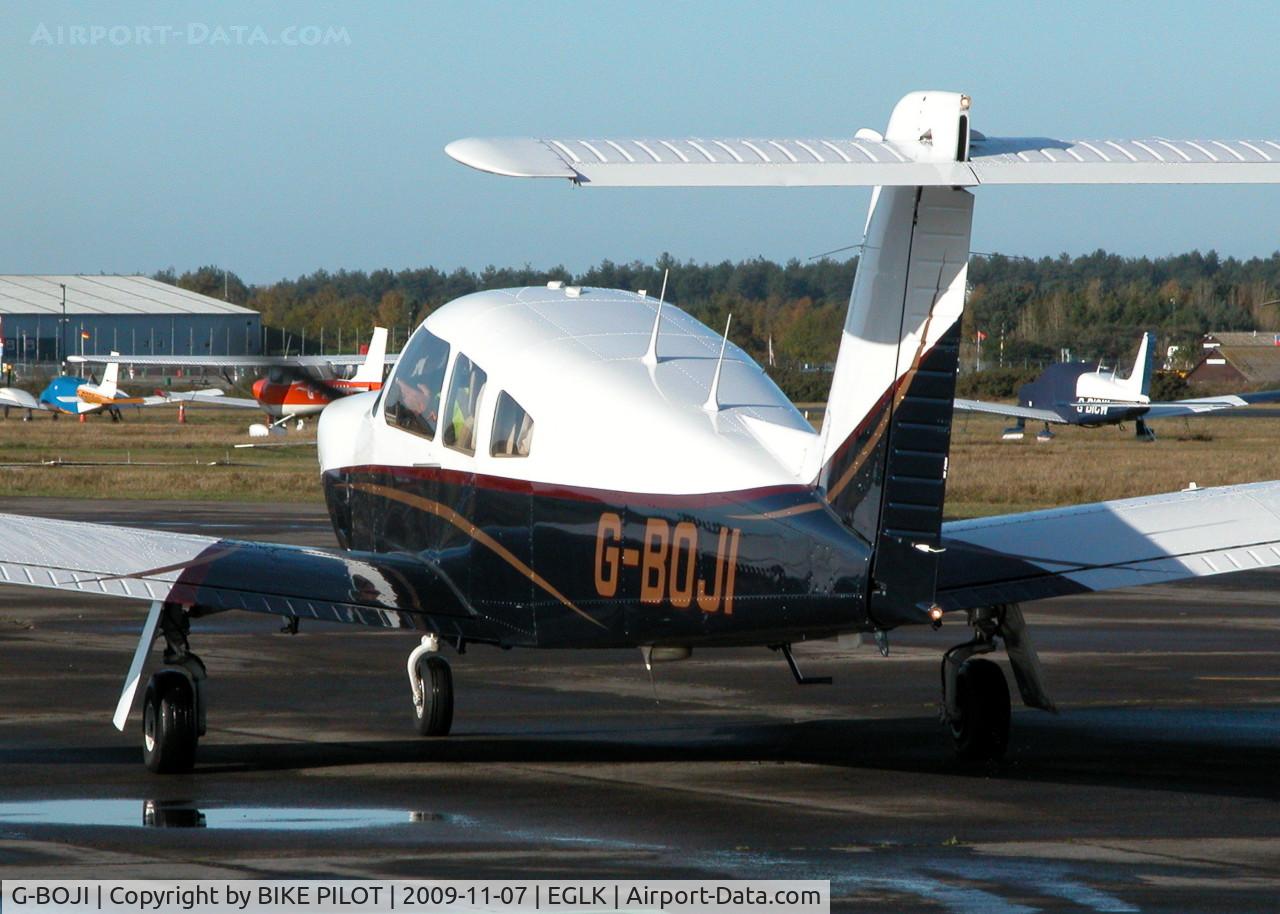 G-BOJI, 1979 Piper PA-28RT-201 Arrow IV C/N 28R-7918221, RESIDENT A/C RUNNING UP