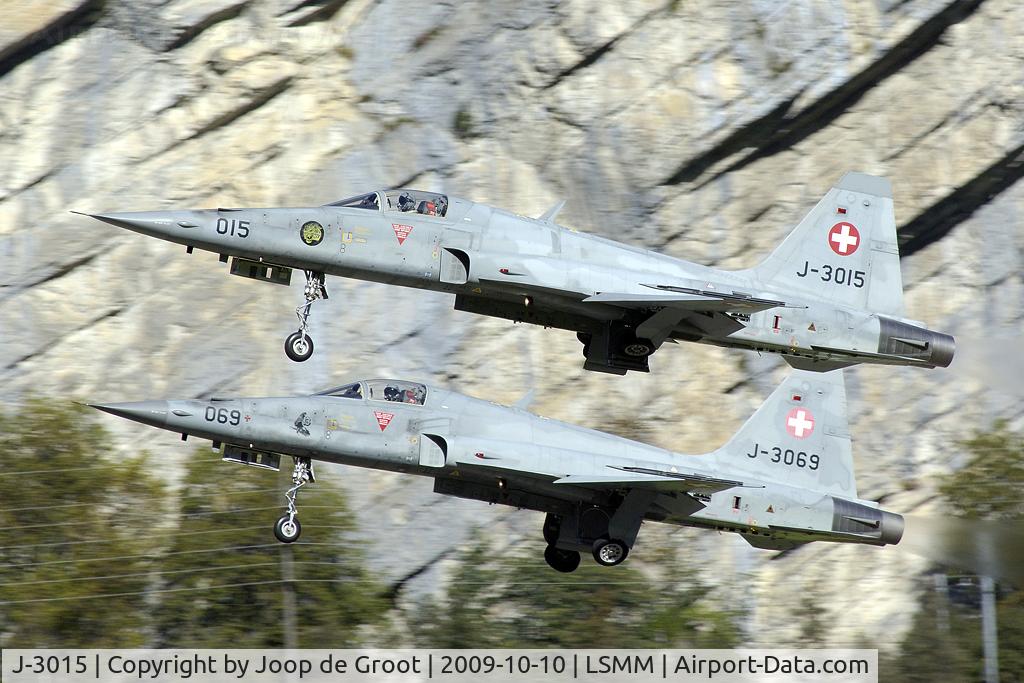 J-3015, Northrop F-5E Tiger II C/N L.1015, Take off during the 2006 WK