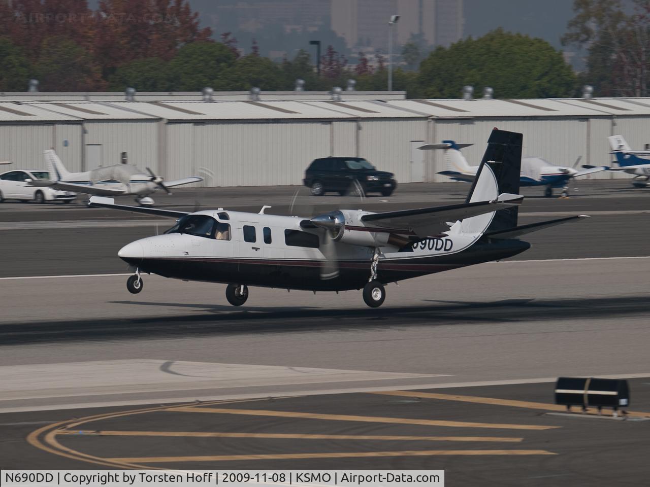 N690DD, 1974 Aero Commander 690A Turbo Commander C/N 11159, N690DD arriving on RWY 21