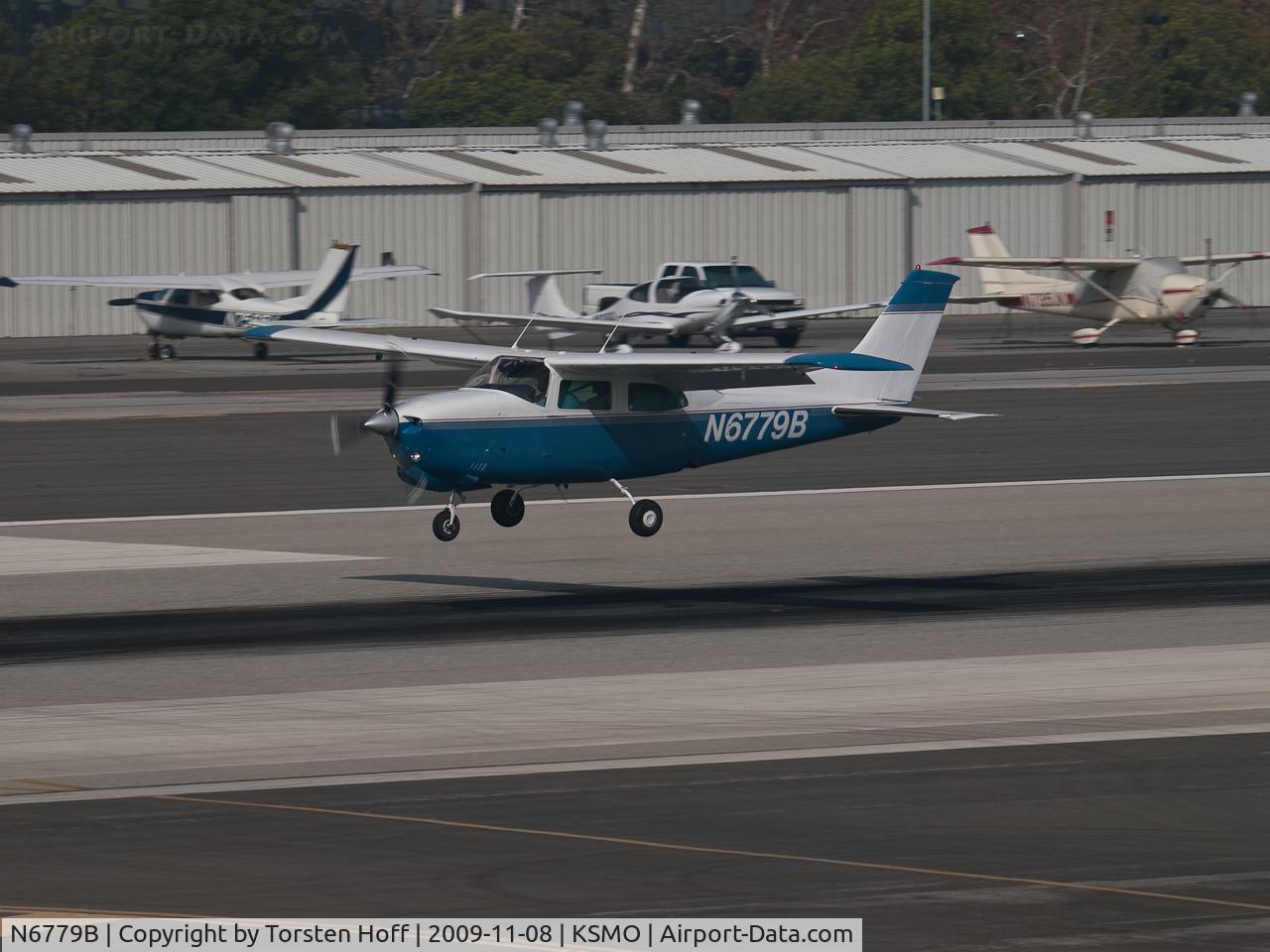 N6779B, 1978 Cessna T210M Turbo Centurion C/N 21062829, N6779B arriving on RWY 21
