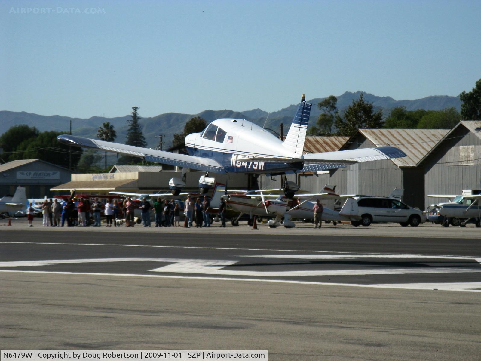N6479W, 1964 Piper PA-28-140 C/N 28-20553, 1964 Piper PA-28-140 CHEROKEE, Lycoming O-320-E2A 150 Hp, flaps landing Rwy 22