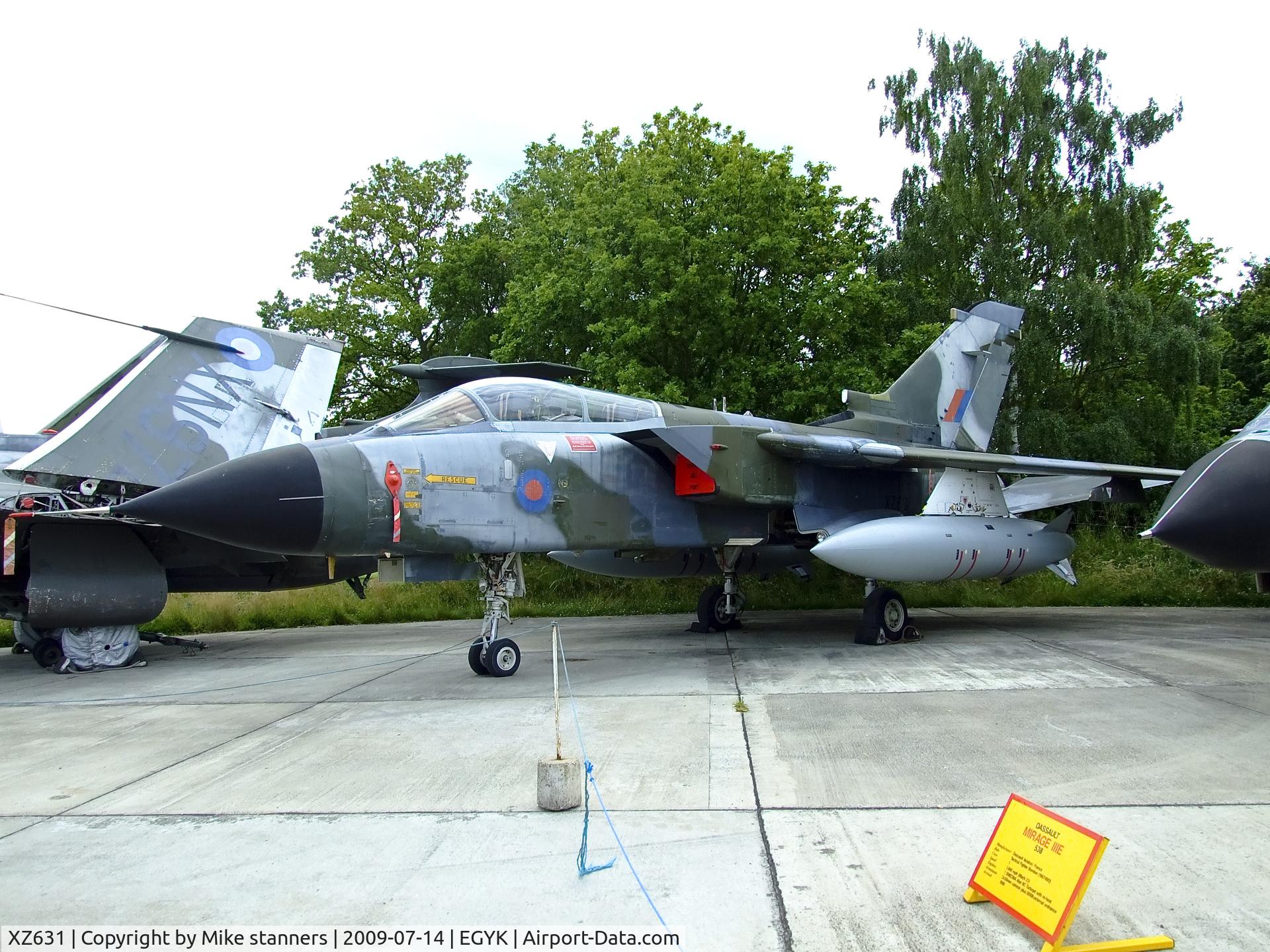 XZ631, 1978 Panavia Tornado GR.1 C/N P.15, Tornado GR.1 Carrying 2x 400gal wing tanks,at Yorkshire air museum