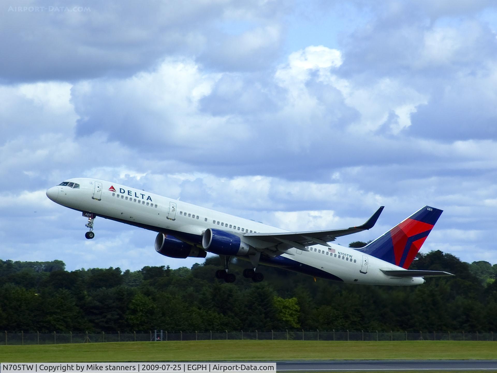 N705TW, 1997 Boeing 757-231ER C/N 28479, Delta 97 lifts off from Edinburgh's runway 24