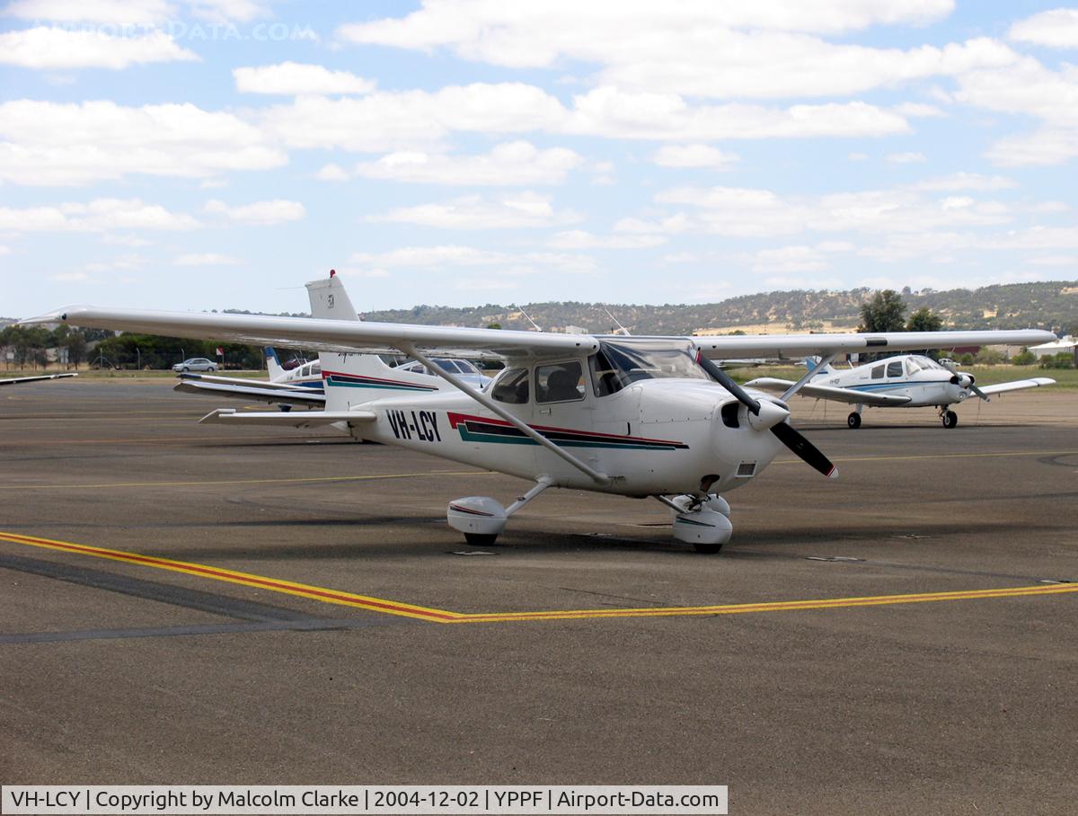 VH-LCY, 2002 Cessna 172R C/N 17281113, Cessna 172R at Parafield Airport, South Australia in December 2004. Formerly N5195C.