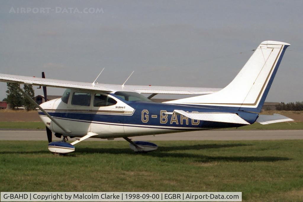 G-BAHD, 1972 Cessna 182P Skylane Skylane C/N 18261501, Cessna 182P Skylane at Breighton Airfield, UK.